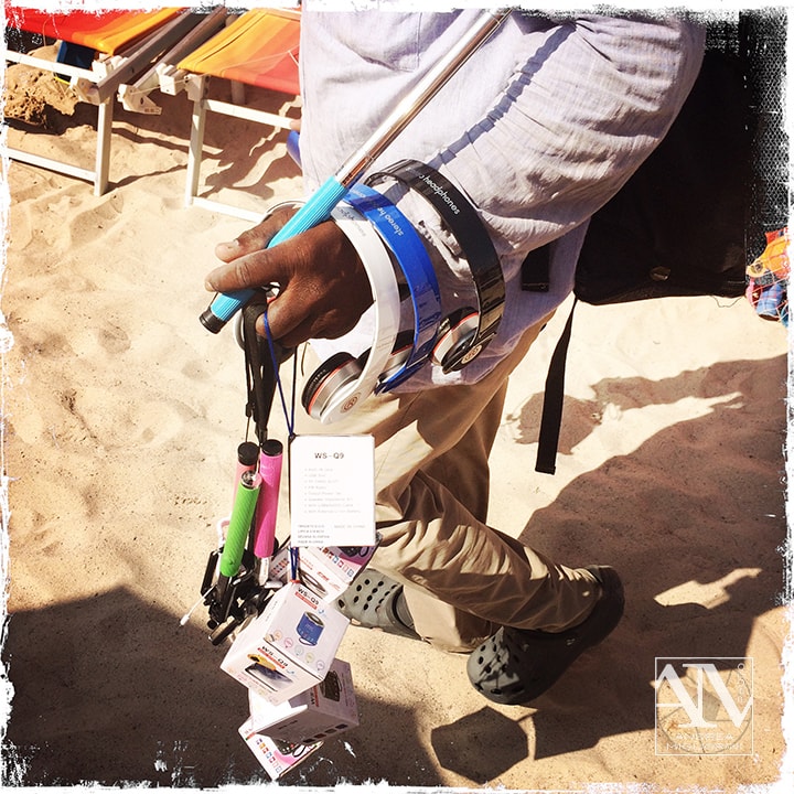 Photo Reportage Mare Venditori Ambulanti Spiaggia La Mazzanta Vu Cumprà